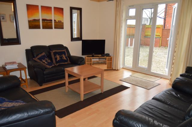 Room Castle Road in Sandwell