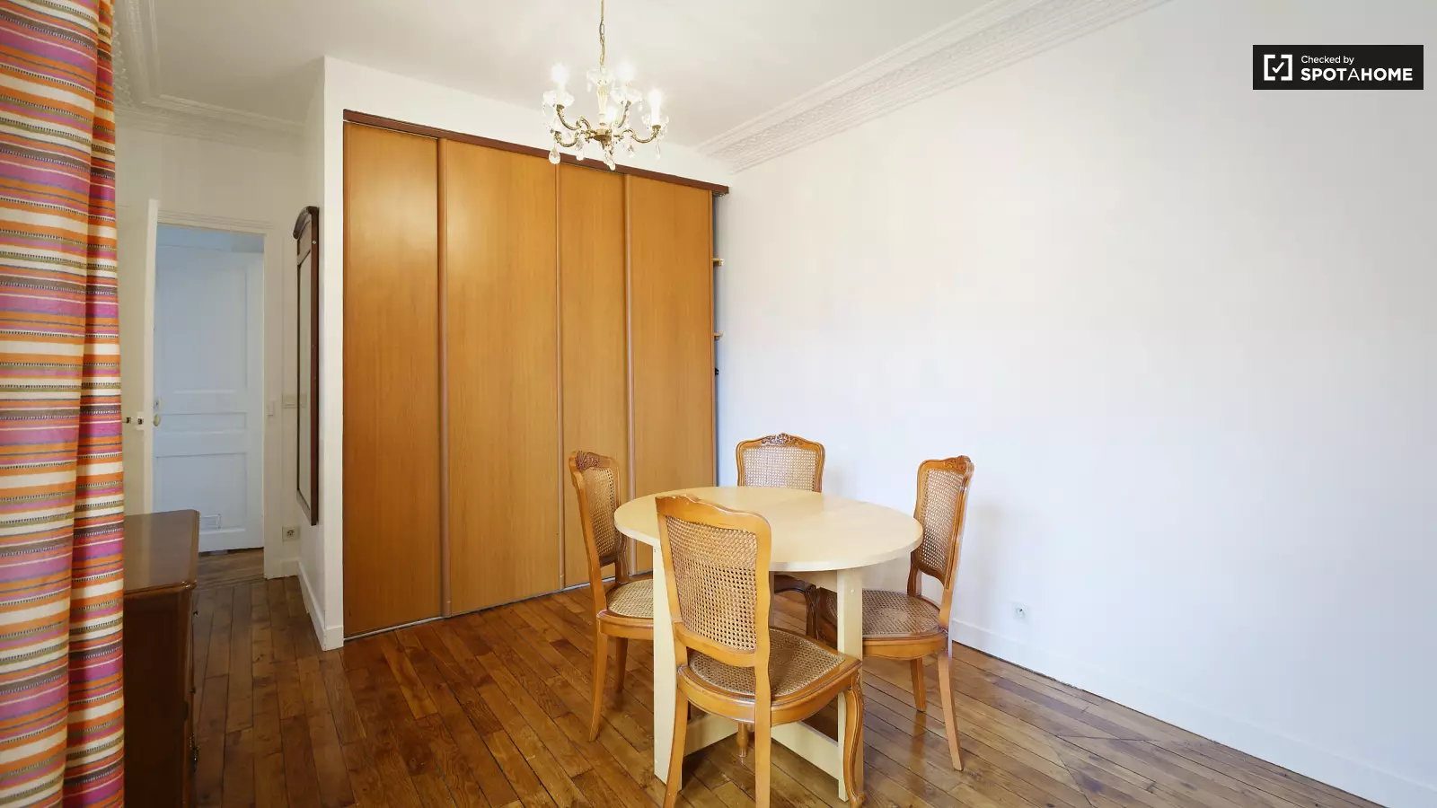 Appartement Rue Jules Ferry à Courbevoie