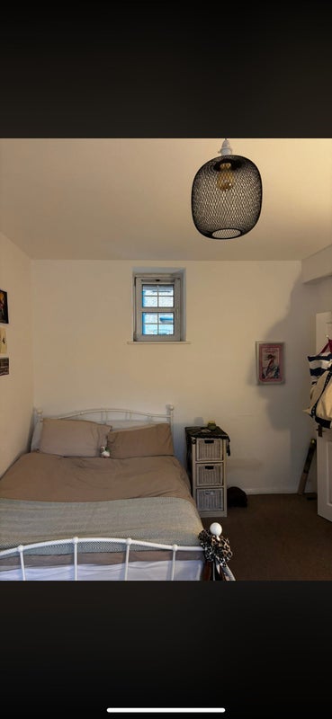 Room Cambridge Heath Road in Greater London