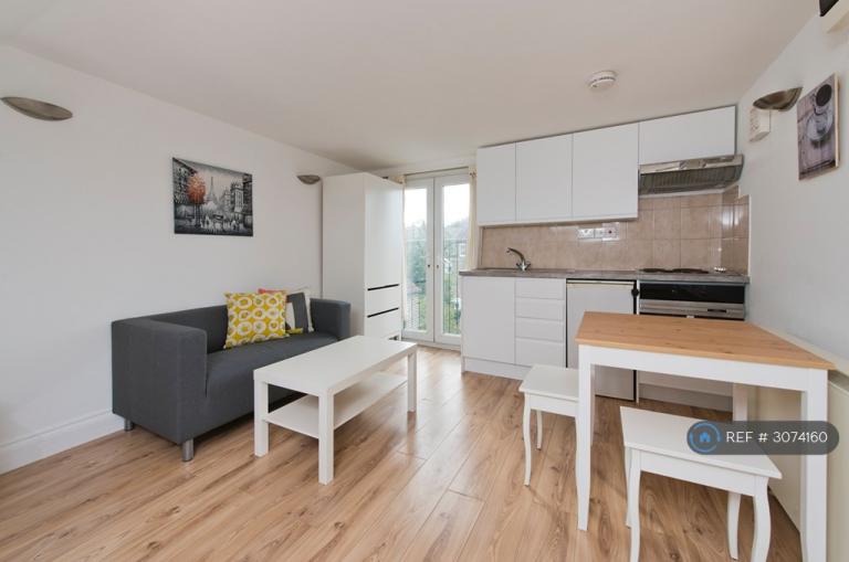 Flat Bloemfontein Road in Greater London