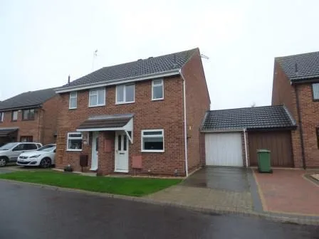 House Hembury Close in Stroud