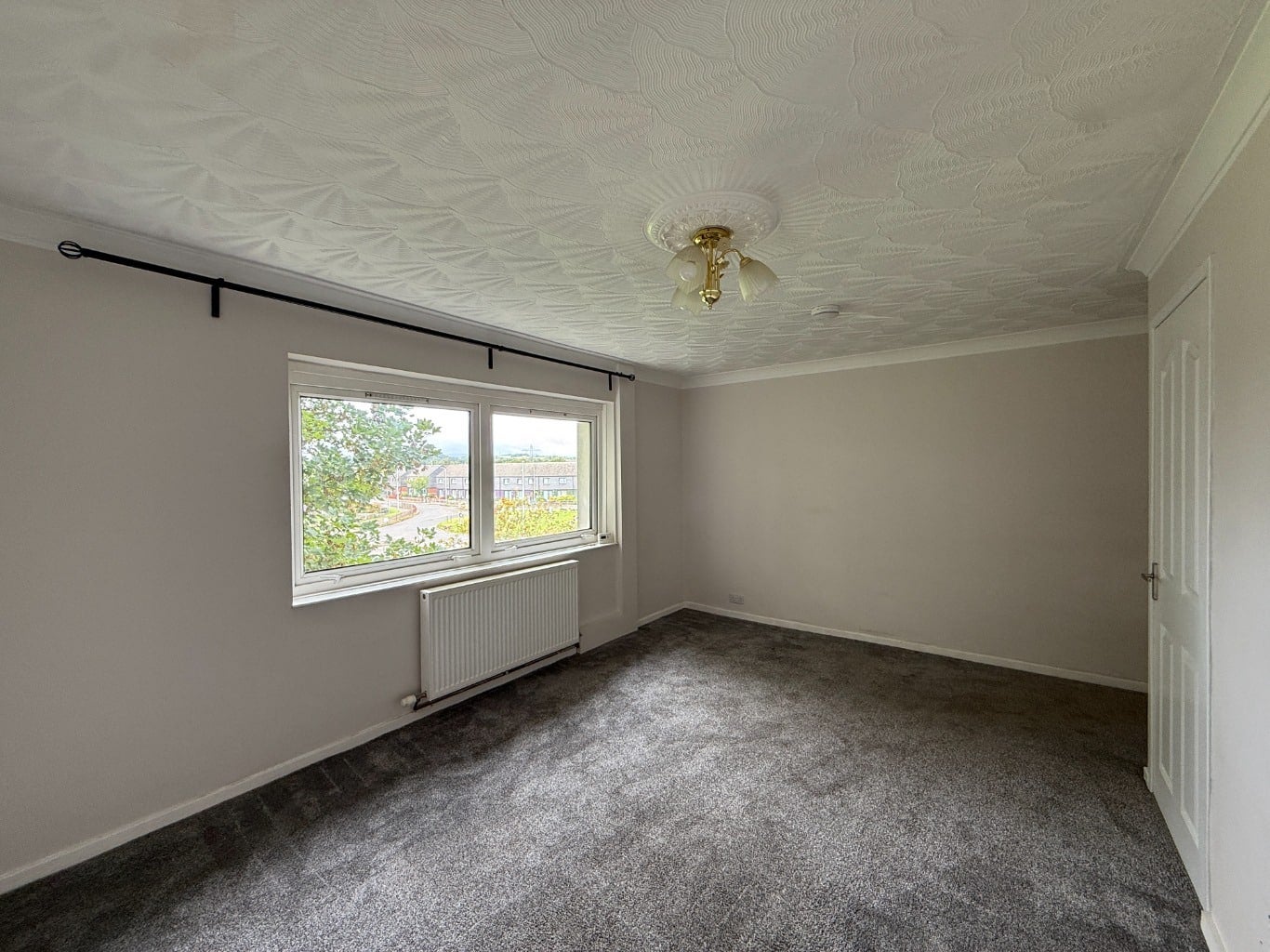 Flat Ryewraes Road in Linwood