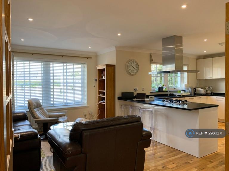 Room Lawhead School Wynd in St Andrews