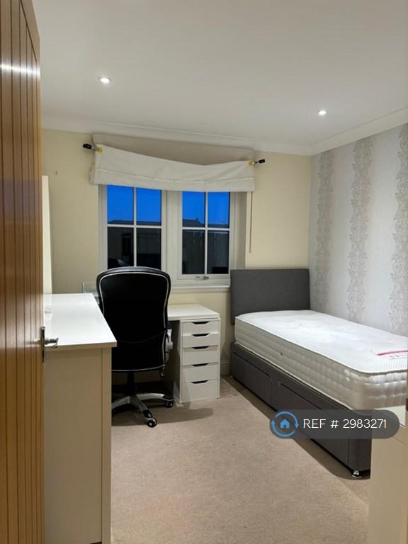 Room Lawhead School Wynd in St Andrews