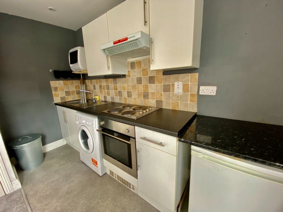 Flat Frederick Street in Rushmoor