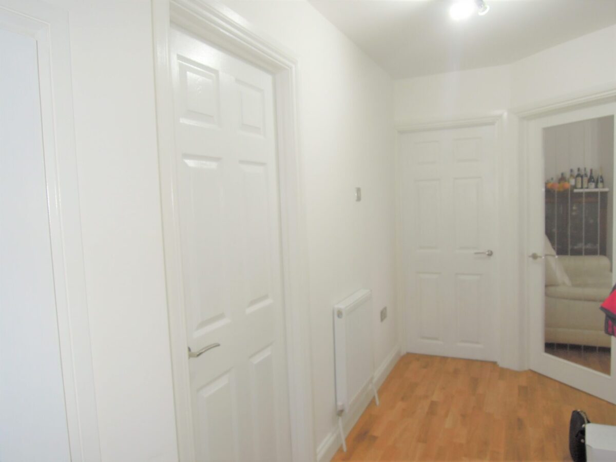 Flat Lingfield Gardens in Southampton