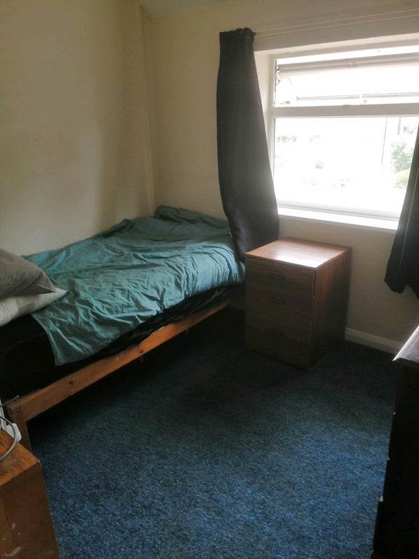 Room Lawson Avenue in Stratford-on-Avon