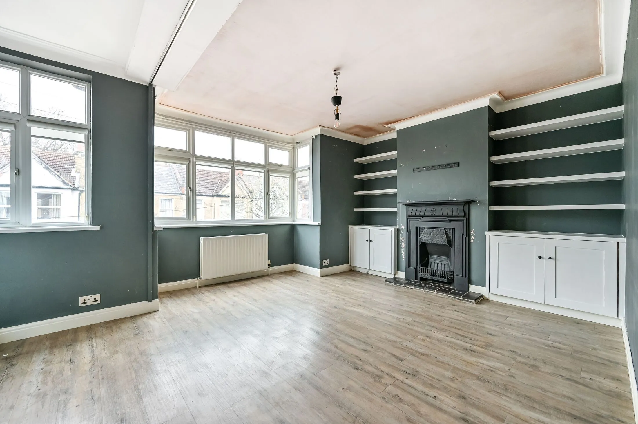 Flat Alphea Close in Greater London
