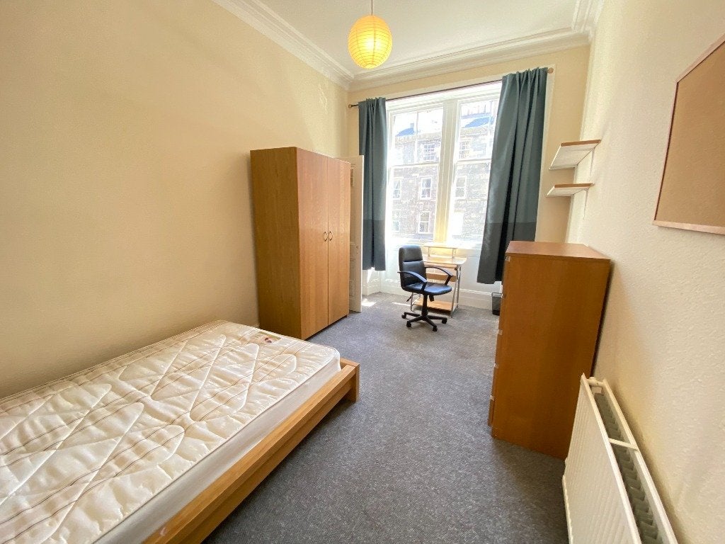 Flat Gilmore Place in City of Edinburgh