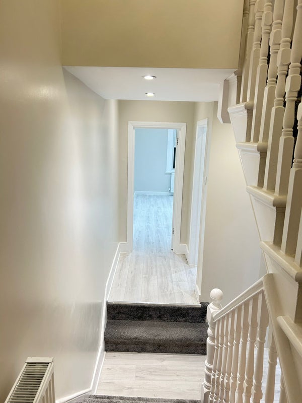 Room Melfort Road in Greater London
