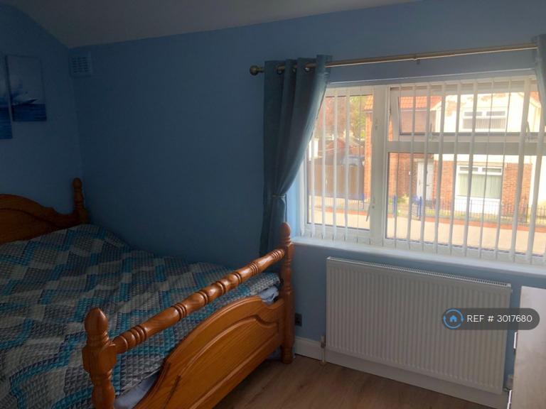 Room Portobello Street in Hull