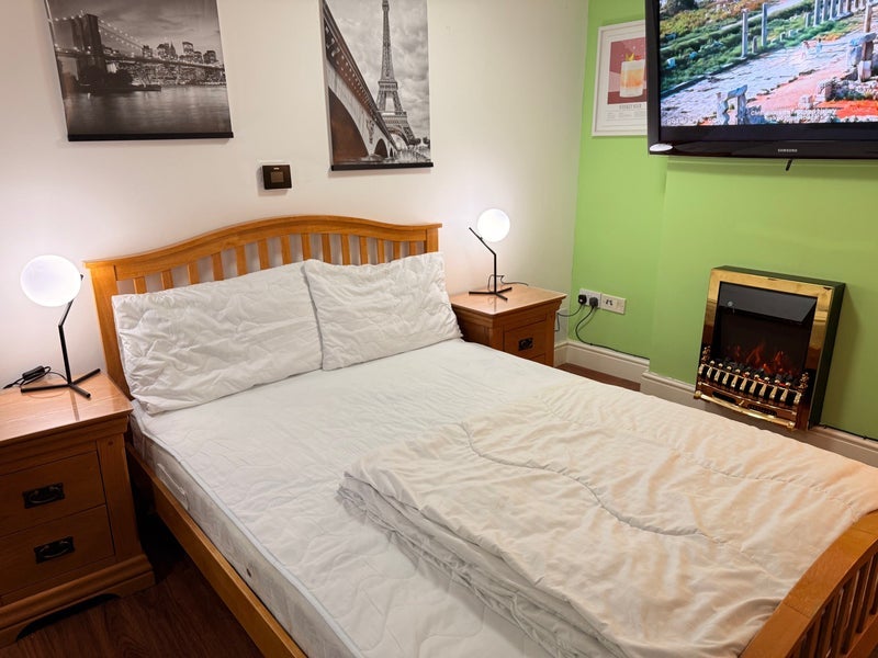 Room Dean Street in City of Westminster