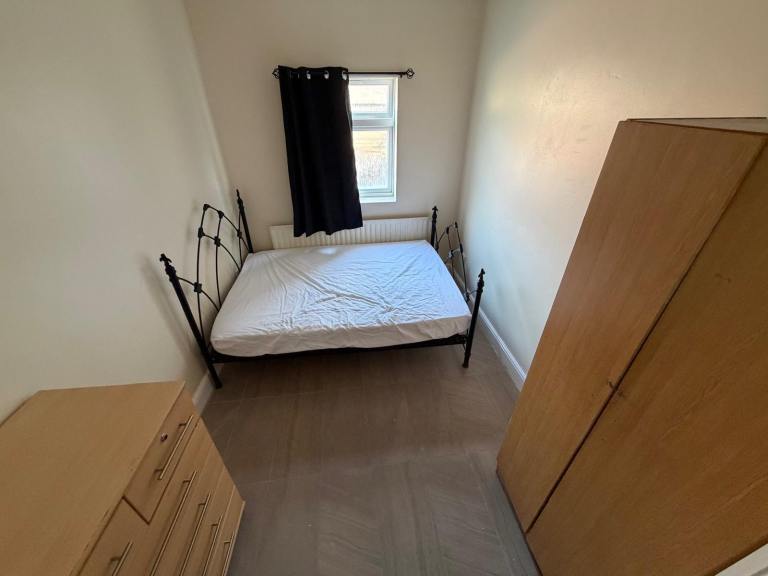 Flat St. Marys Road in Greater London