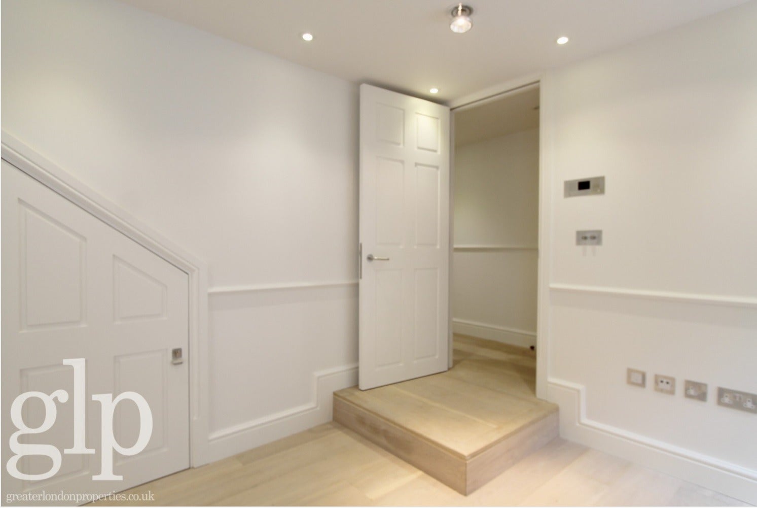 Flat Foubert's Place in London