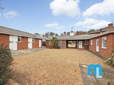 House Frog Hill Road in Breckland District