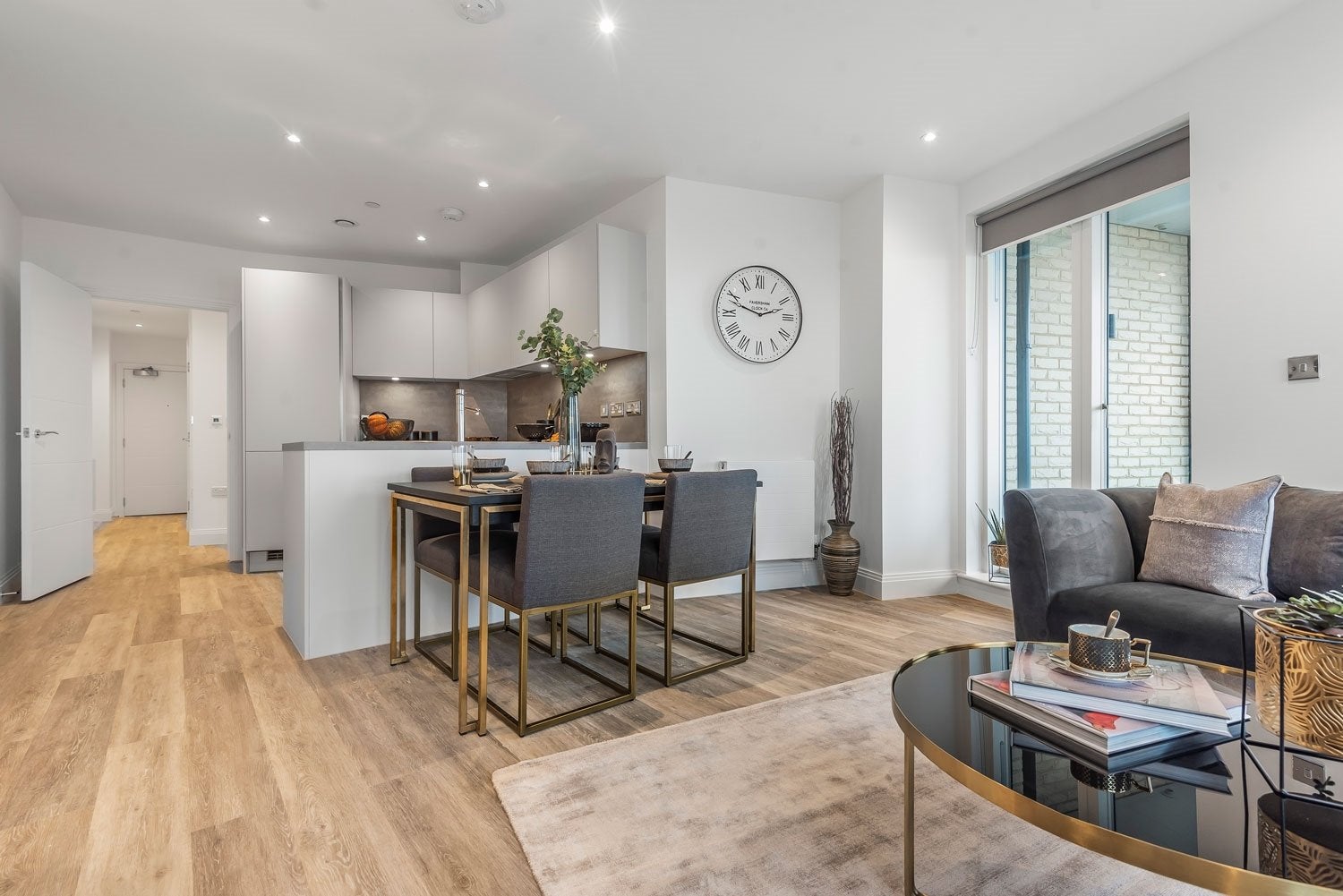 Flat Kentish Way in Greater London