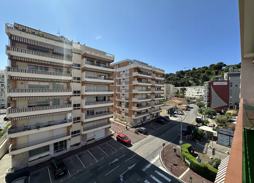 Appartement Avenue de la Plage à Roquebrune-Cap-Martin