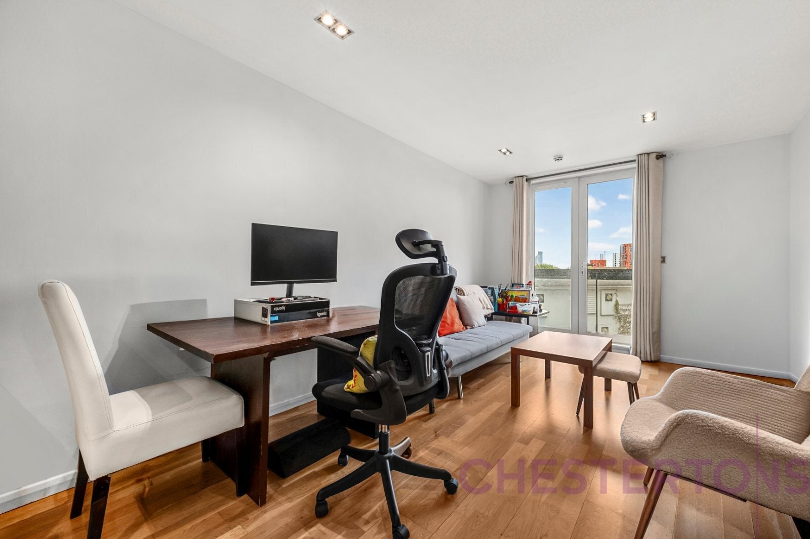 Flat Limeharbour in Greater London