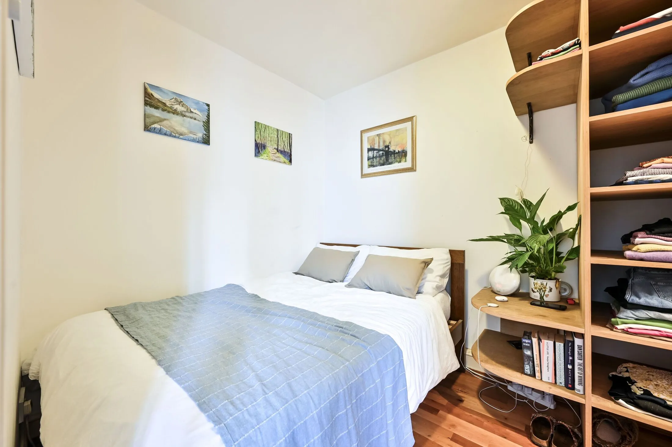 Flat Morton Mews in Greater London