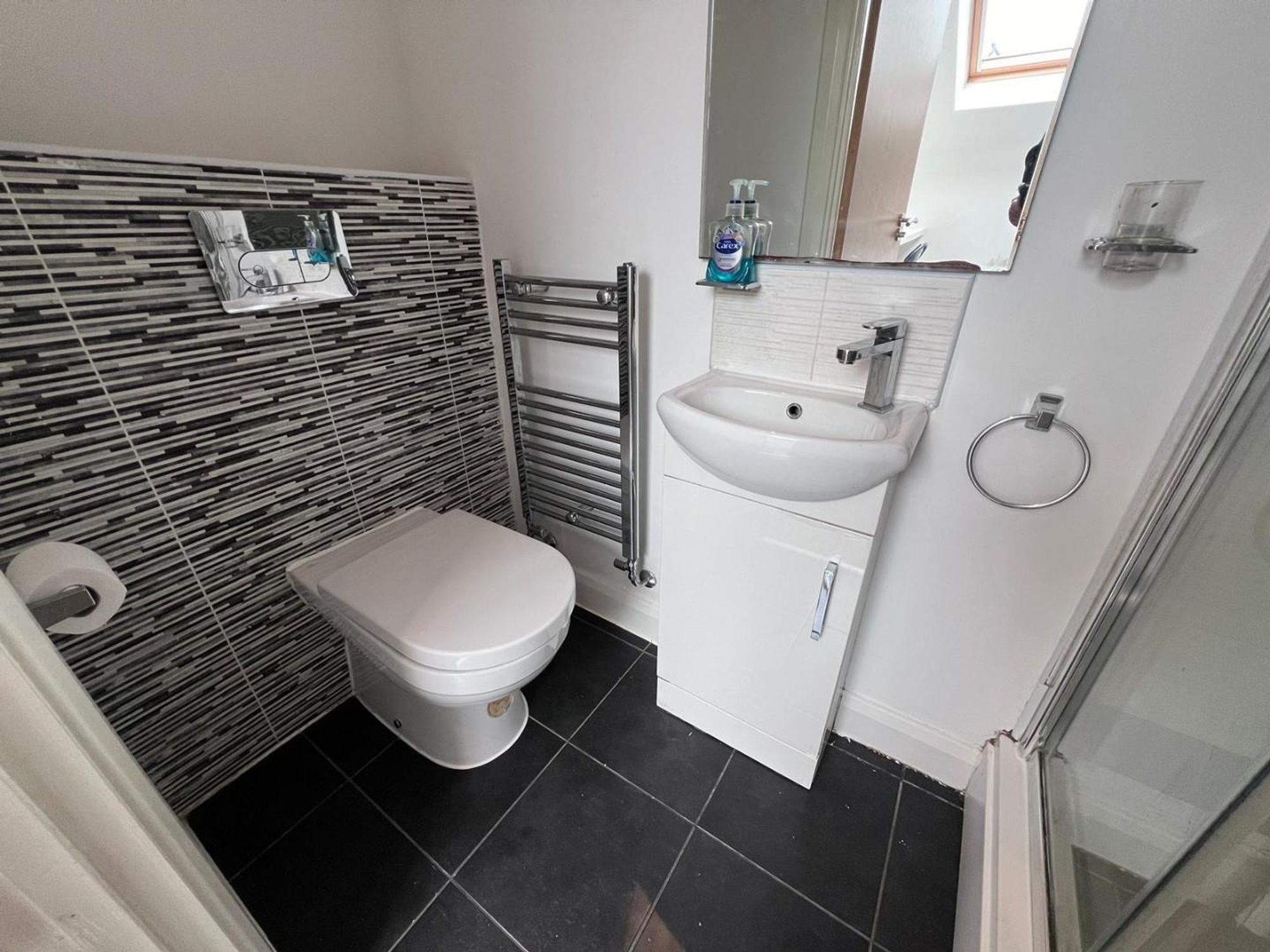 Room Monthermer Road in Cardiff