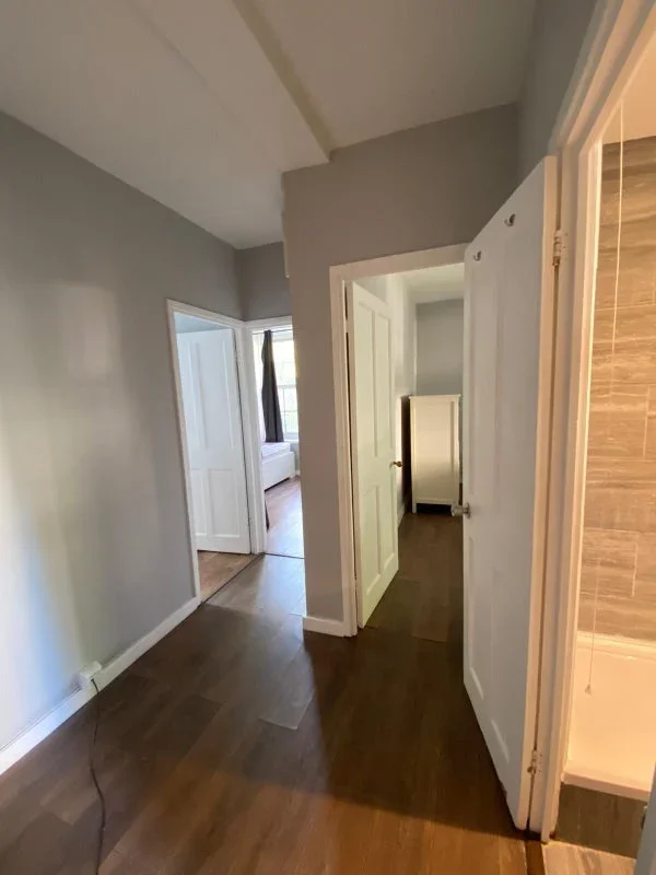 Room Wadhurst Road in Greater London