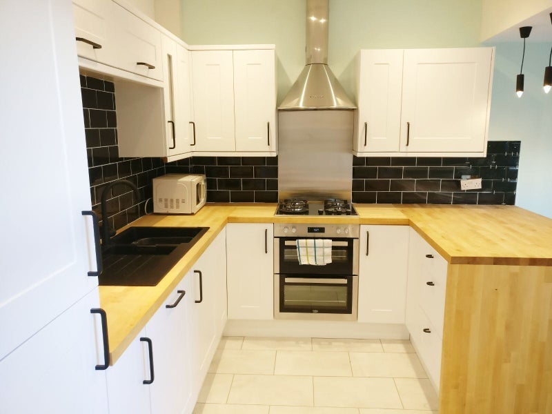 Room Edward Road in Greater London