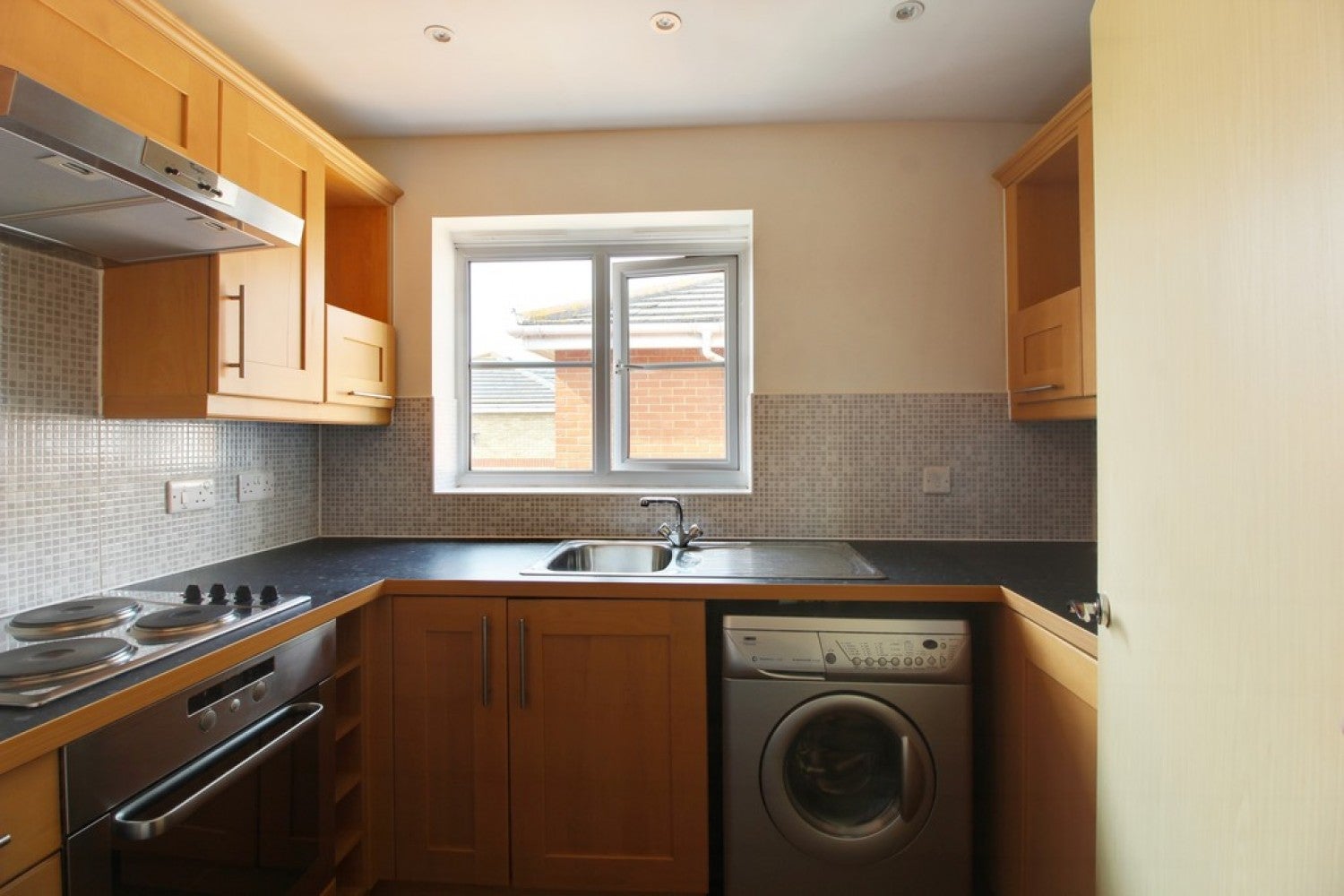 Flat Retort Close in Southend-on-Sea