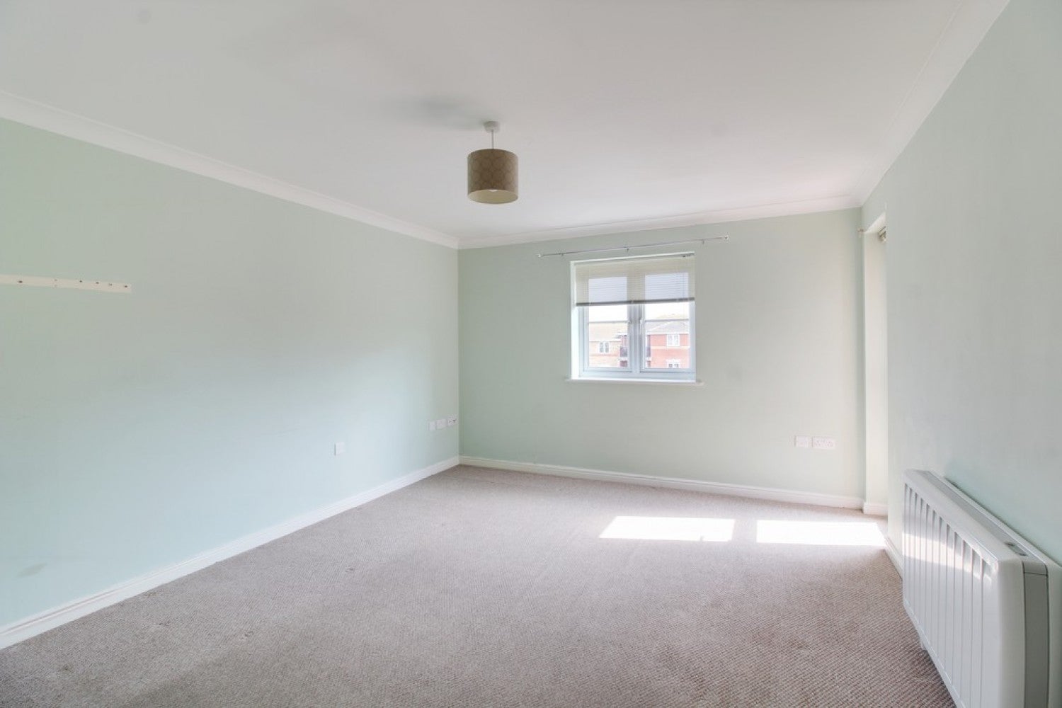 Flat Retort Close in Southend-on-Sea