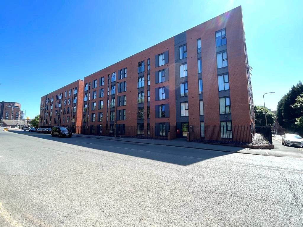 Flat Derwent Street in Salford