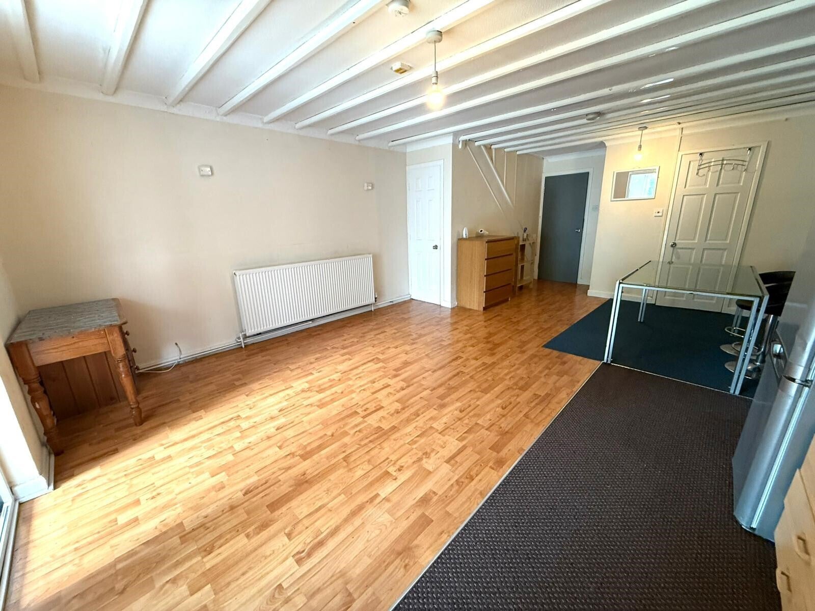 Flat Waltham Close in Rushcliffe