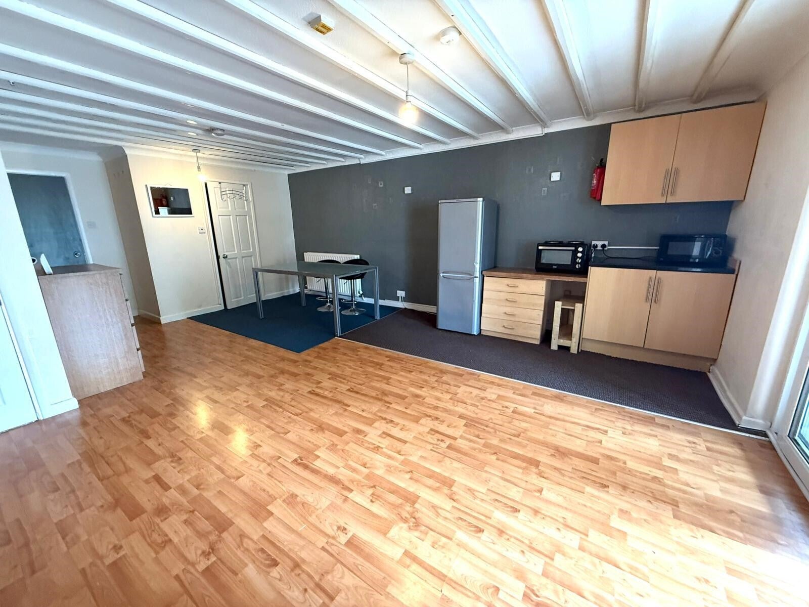 Flat Waltham Close in Rushcliffe