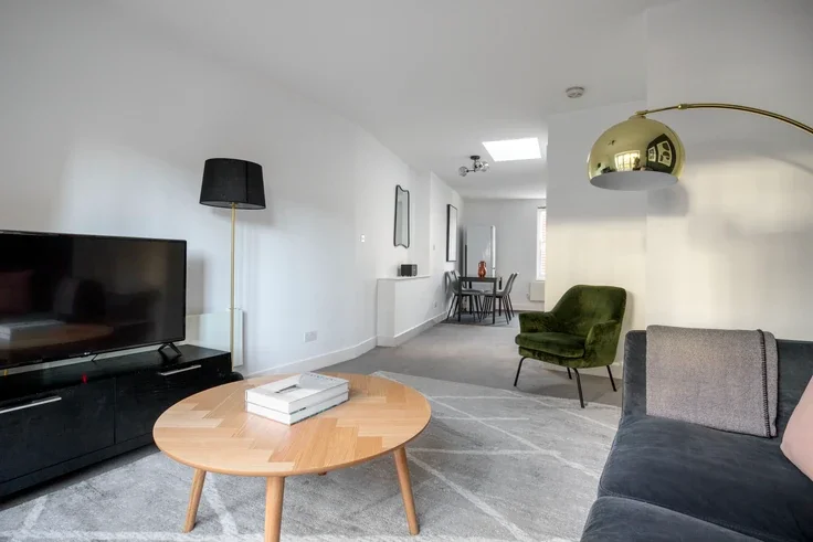 Flat Aldersgate Street in City of London
