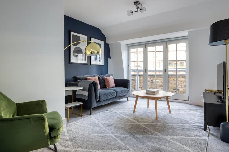 Flat Aldersgate Street in City of London