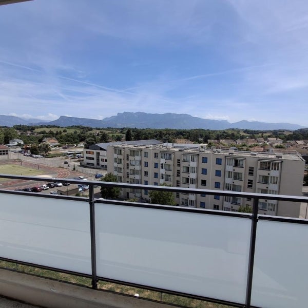 Flat Rue de l'Idolay in Rives