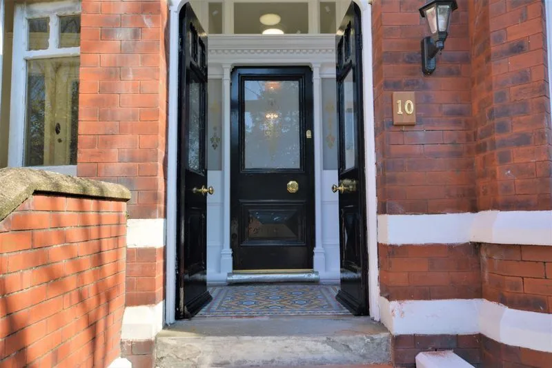 Flat Castle Walk in Southport