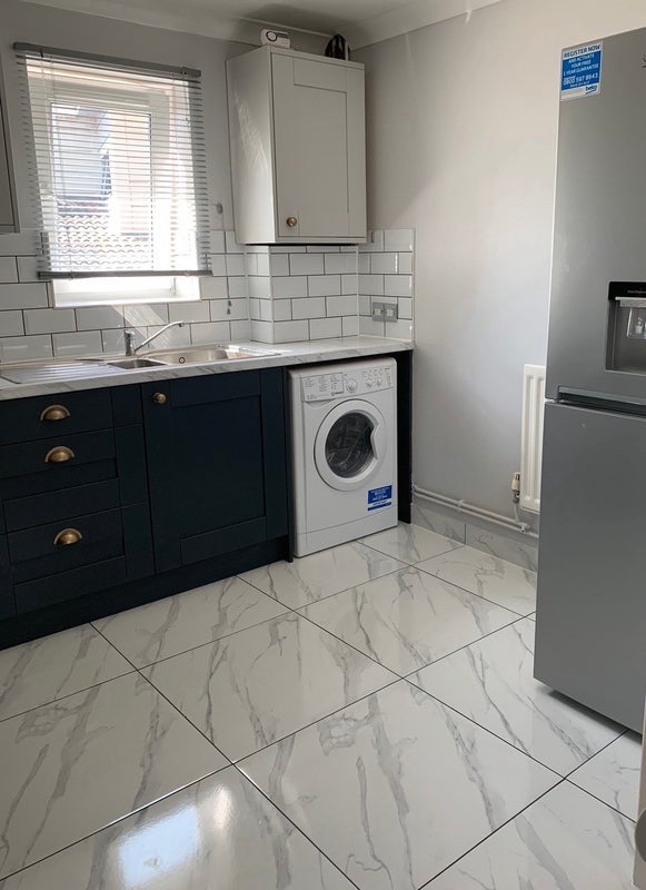 Flat Dacre Park in Greater London