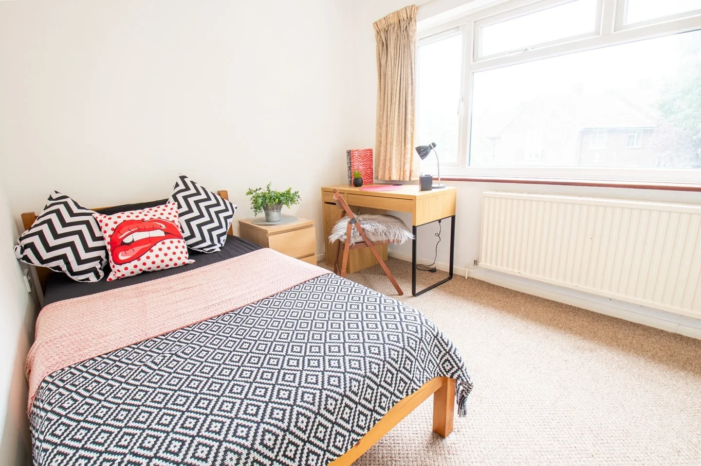 Room River Street in Gillingham