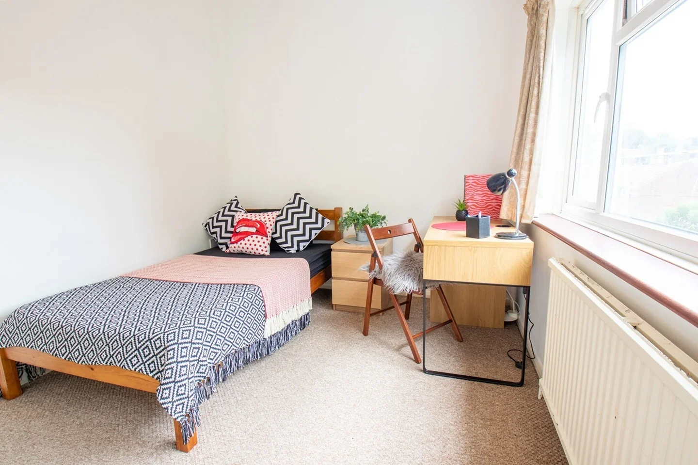 Room River Street in Gillingham