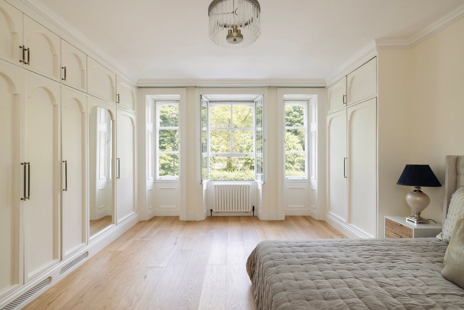 Flat Kensington Gore in City of Westminster
