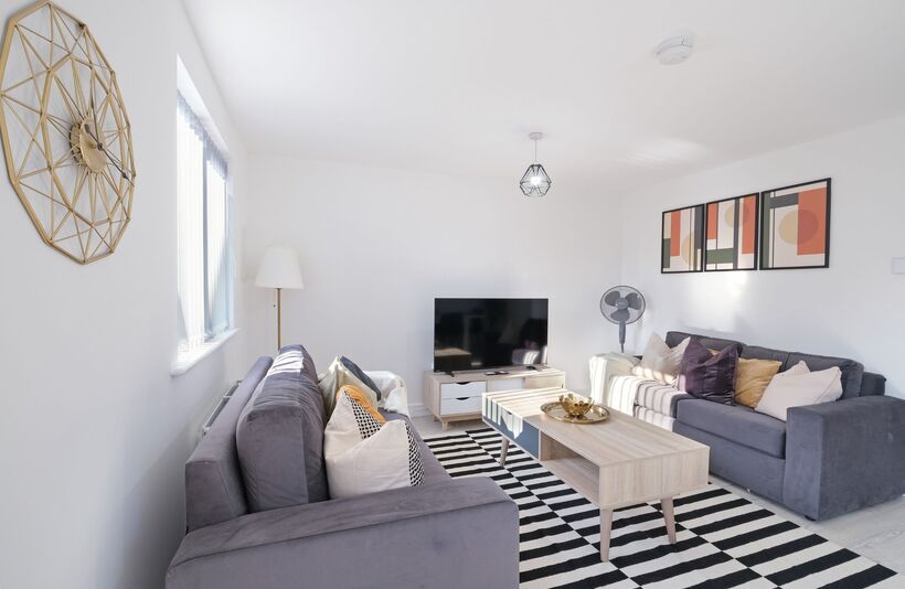 Flat Kempster Way in Aylesbury
