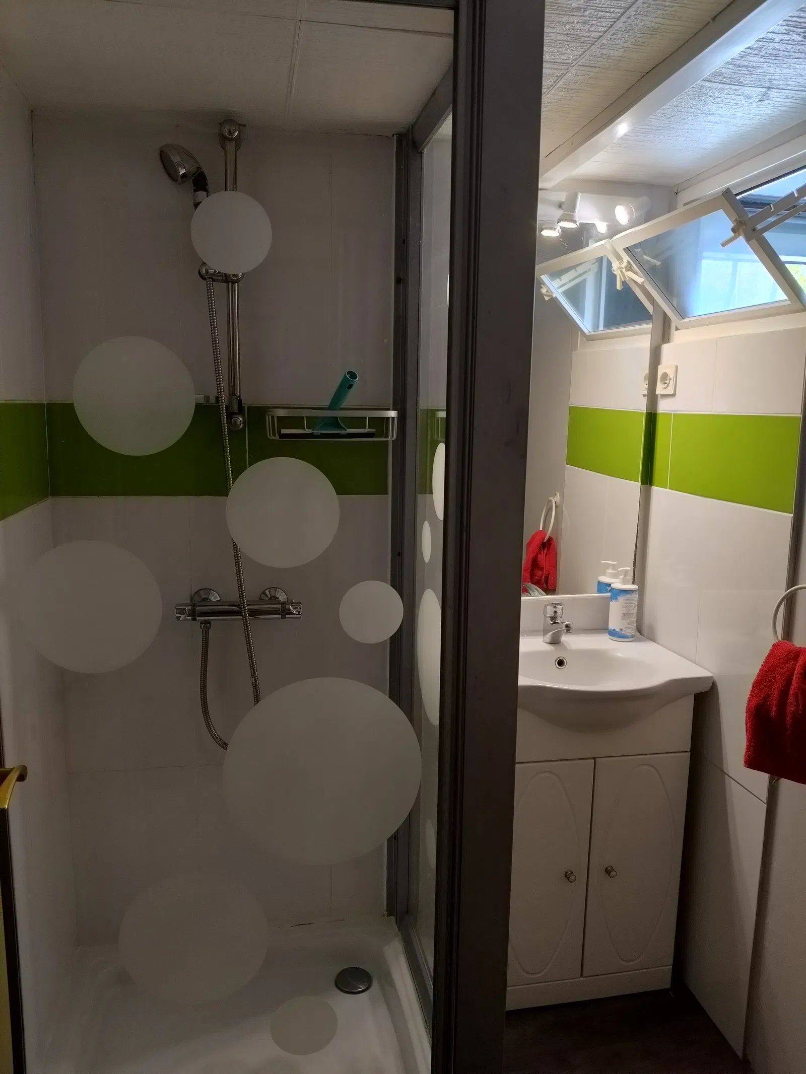 Room Allée du Vercors in Angers