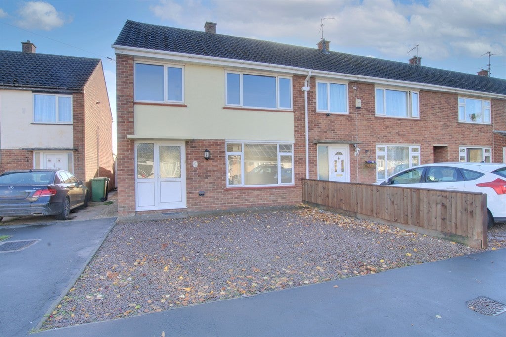 House Robshaw Close in Fenland District