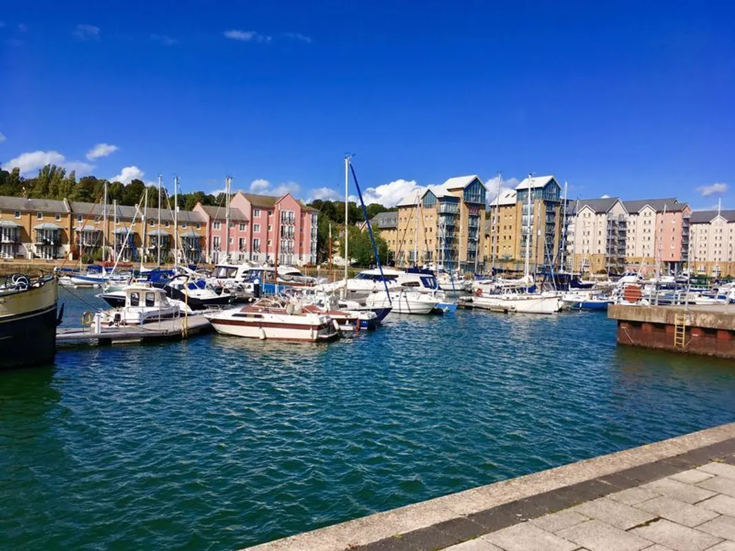 Flat The Anchorage in Bristol