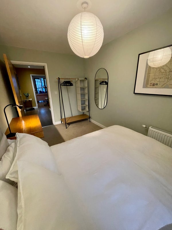 Room Bocking Street in Greater London