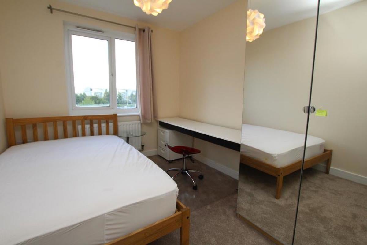 Flat Home Leas Close in Stoke Gifford