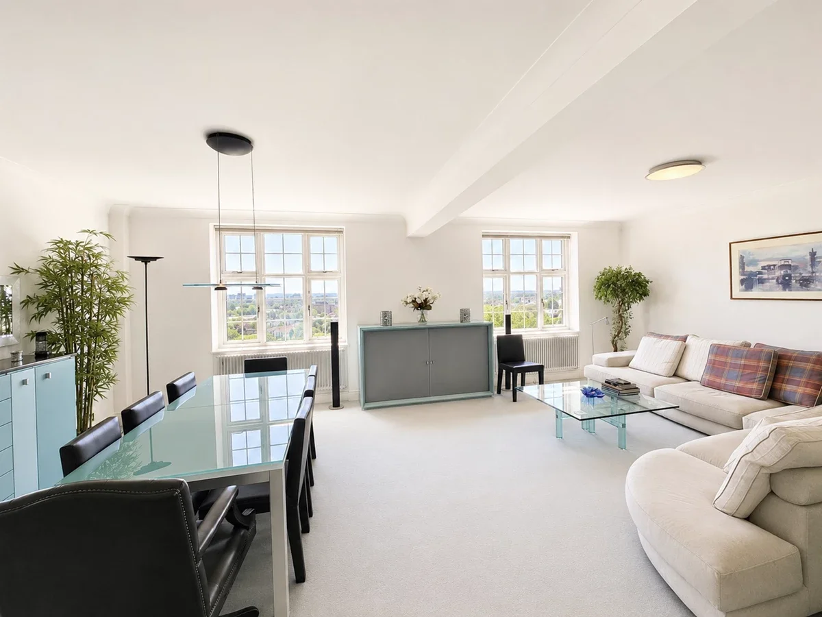 Flat West End Lane in Greater London