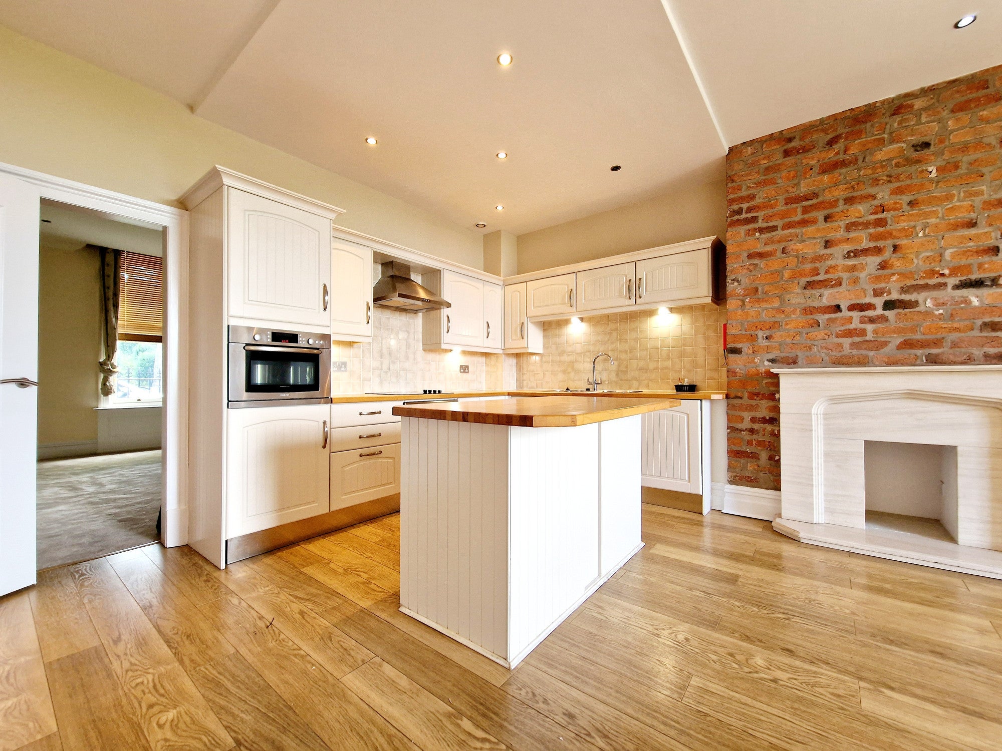 Flat West Cliff in Preston