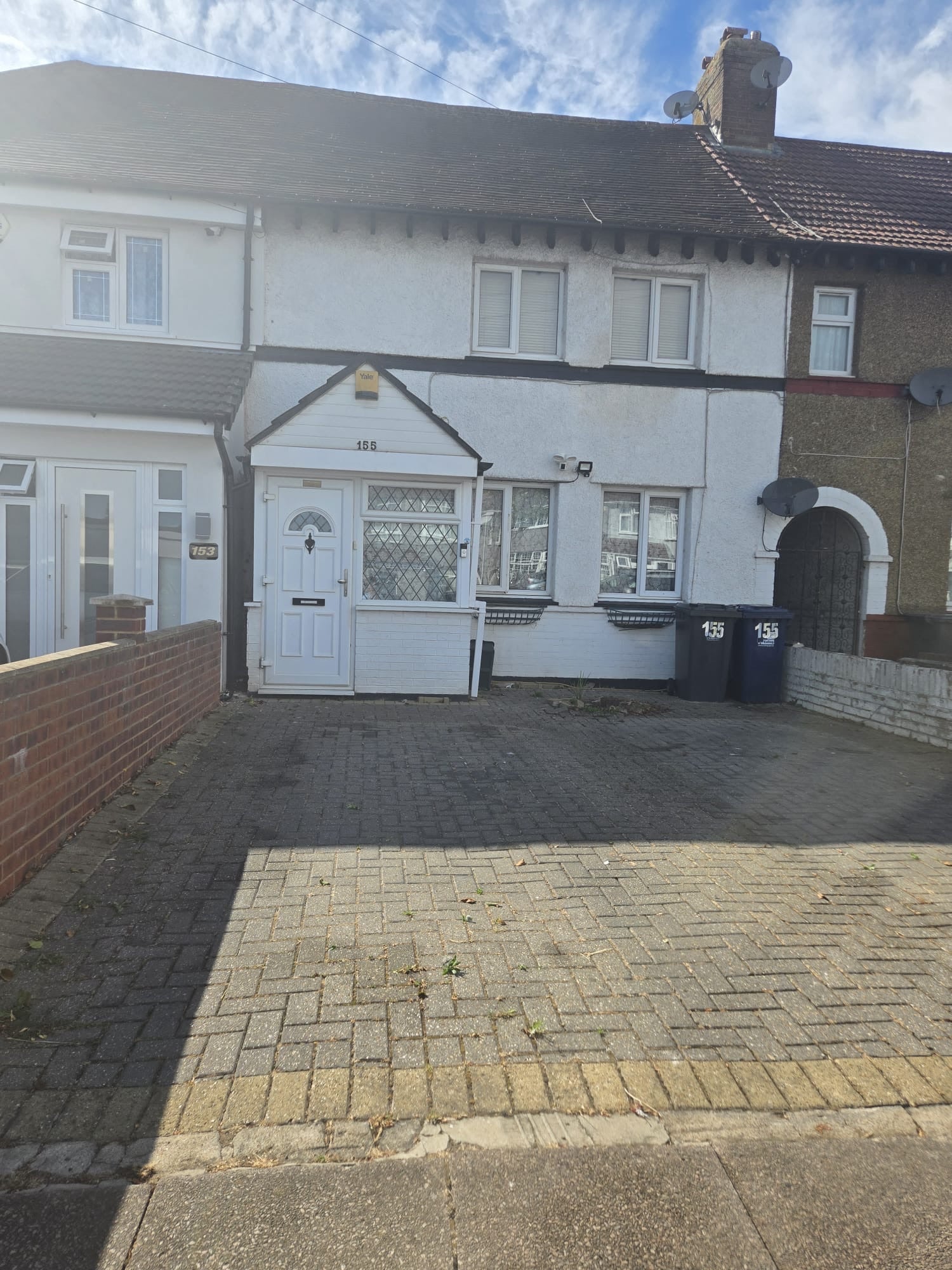 House Allenby Road in Greater London