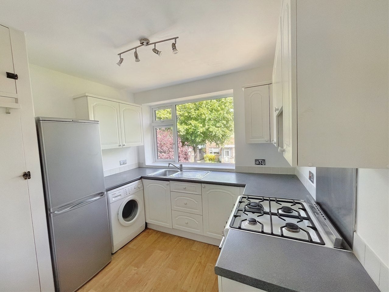 Flat Rushmore Close in Greater London
