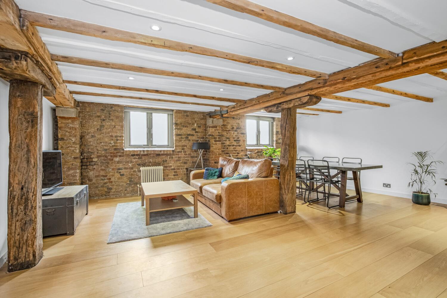 Flat Hope Wharf in Greater London